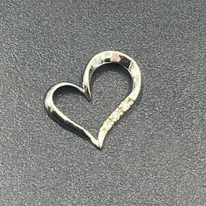 LJ Legend Jewelry 14k White Gold Floating .07 ct 3-Stone‎ Diamond Heart Pendant